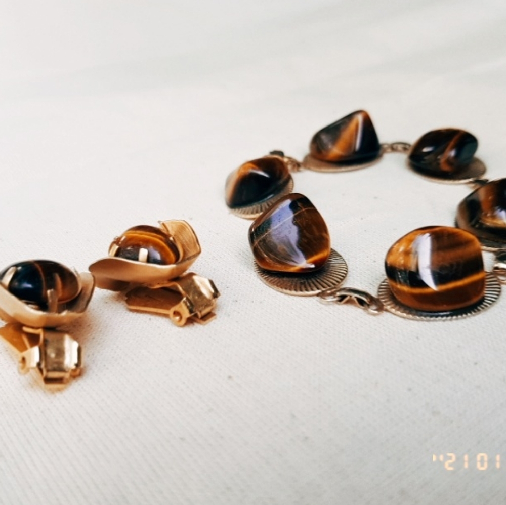 SOLD Vintage Tiger's Eye Stone Set